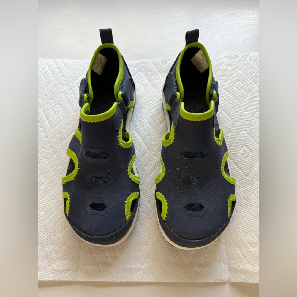 Lands End Kids Water Shoe In Nave & Green Size 13 Excellent Like New Condition